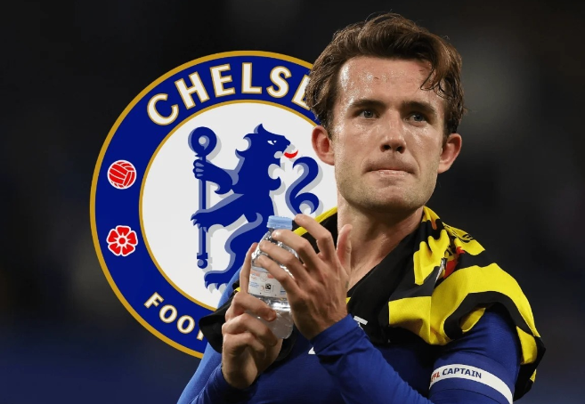 是吸引着球 是吸引着球